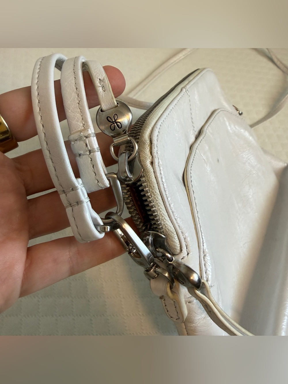 HOBO The Original White Leather Crossbody Or Shoulder Bag Minimalist Chic Boho - Picture 5 of 15